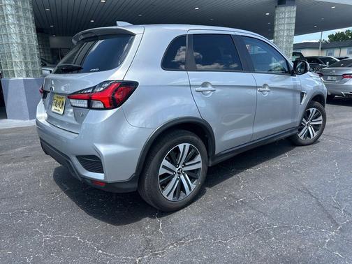 Alloy Silver Metallic 2025 Mitsubishi Outlander Sport SE