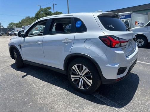 White Diamond 2025 Mitsubishi Outlander Sport SE