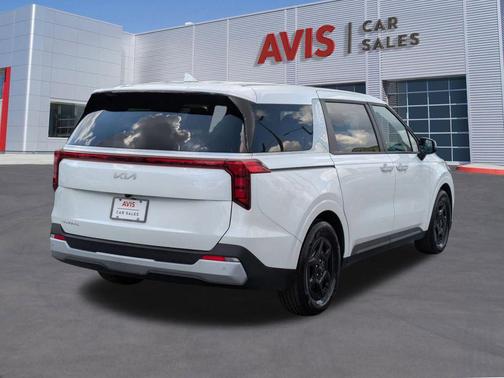 2025 Kia Carnival LXS