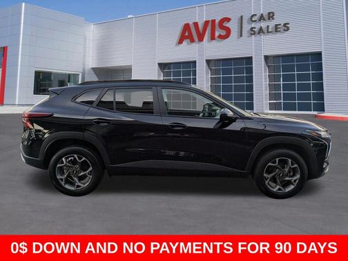 Mosaic Black Metallic 2025 Chevrolet Trax LT