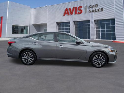 Gun Metallic 2025 Nissan Altima 2.5 SV