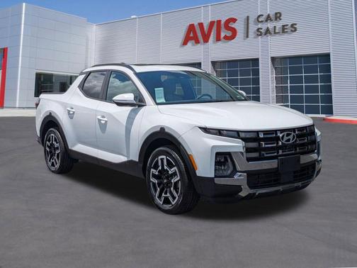 Atlas White 2025 Hyundai SANTA CRUZ Limited