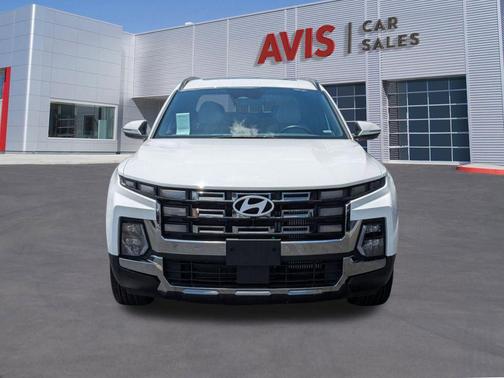 Atlas White 2025 Hyundai SANTA CRUZ Limited