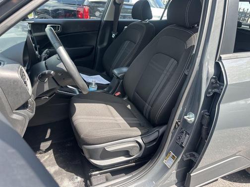 Ecotronic Gray 2025 Hyundai VENUE SEL