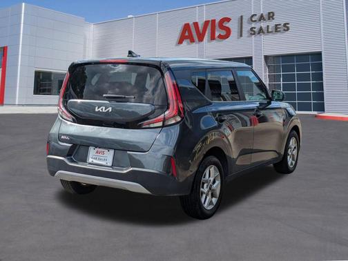 Gravity Gray 2023 Kia Soul LX