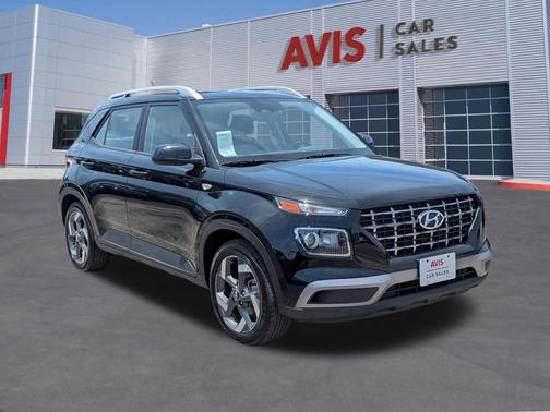 Onyx Black 2025 Hyundai VENUE SEL