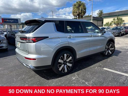 Alloy Silver Metallic 2025 Mitsubishi Outlander SE