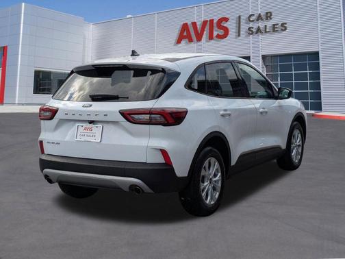 Oxford White 2025 Ford Escape Active