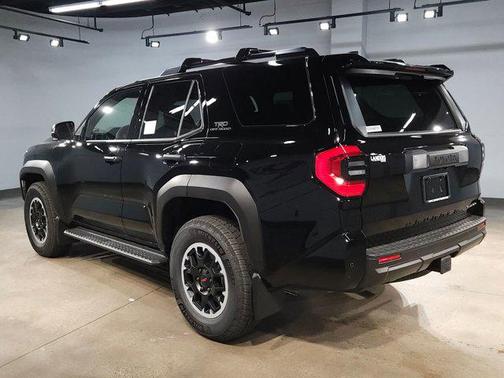 2025 Toyota 4Runner TRD Off Road