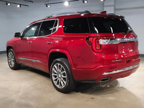 2022 GMC Acadia Denali