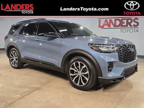 Vapor Blue Metallic 2025 Ford Explorer ST-Line