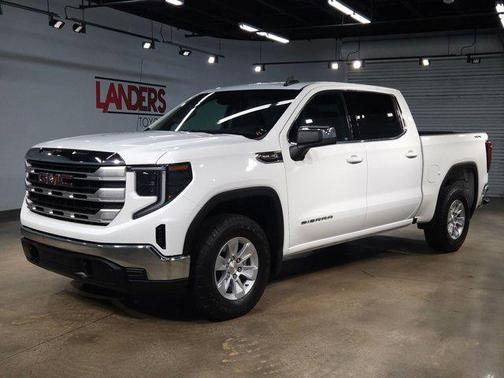 2024 GMC Sierra 1500 SLE