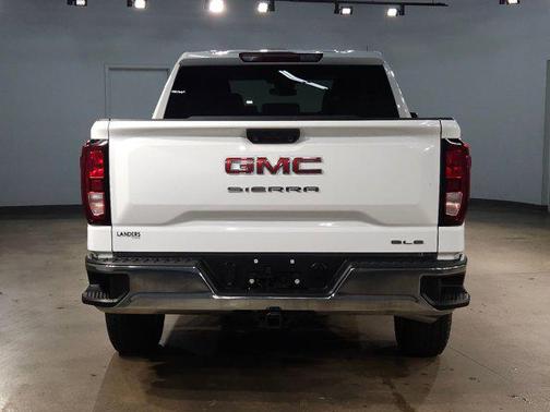 2024 GMC Sierra 1500 SLE
