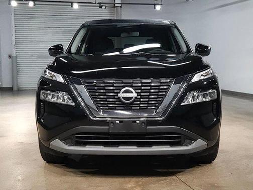 Super Black 2023 Nissan Rogue SV