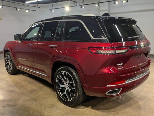 2024 Jeep Grand Cherokee Summit