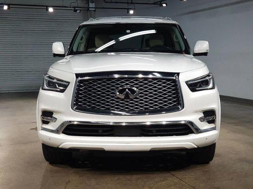 2021 INFINITI QX80 Luxe