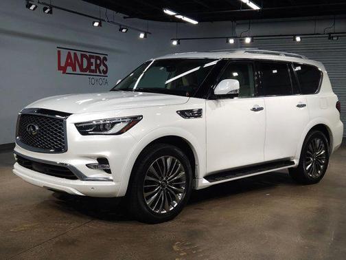 2021 INFINITI QX80 Luxe