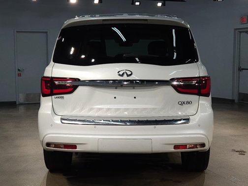 2021 INFINITI QX80 Luxe
