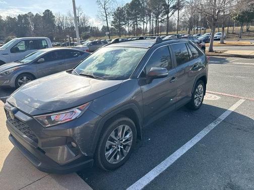 2020 Toyota RAV4 XLE Premium