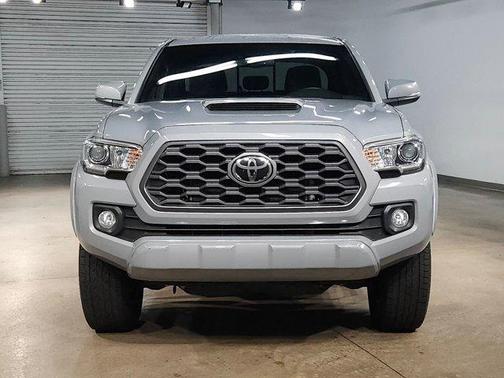 Cement 2020 Toyota Tacoma TRD Sport
