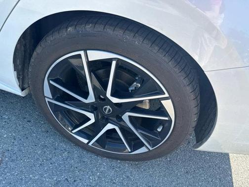 Aspen White Tricoat 2024 Nissan Sentra SR