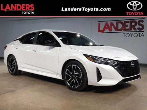 Aspen White Tricoat 2024 Nissan Sentra SR