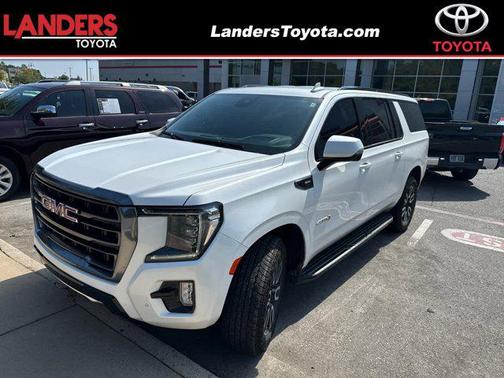 2024 GMC Yukon XL 4WD AT4