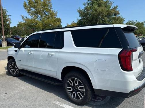 2024 GMC Yukon XL 4WD AT4