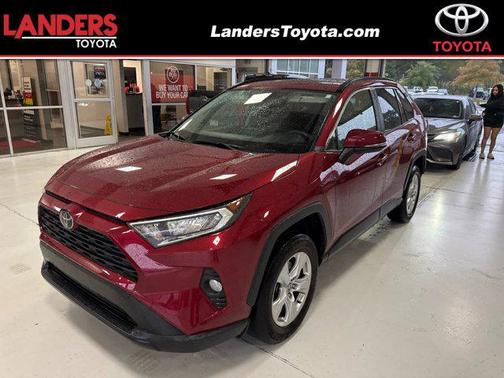 2020 Toyota RAV4 XLE