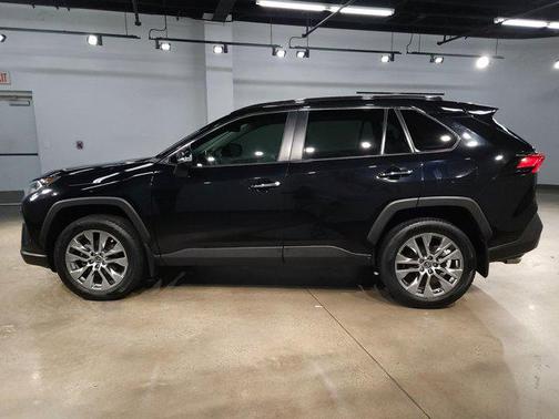 2020 Toyota RAV4 Limited