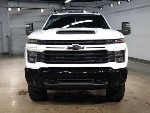2024 Chevrolet Silverado 2500 Custom