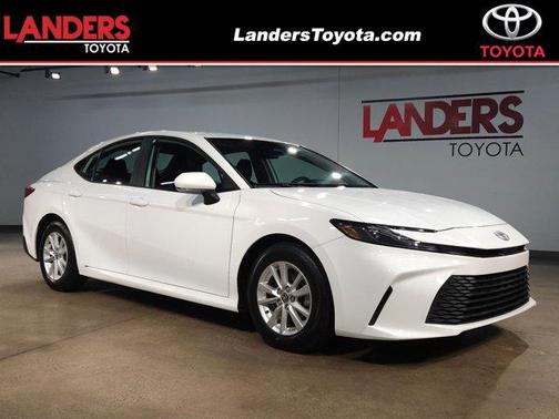 Ice Cap 2025 Toyota Camry LE