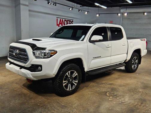 2017 Toyota Tacoma TRD Sport