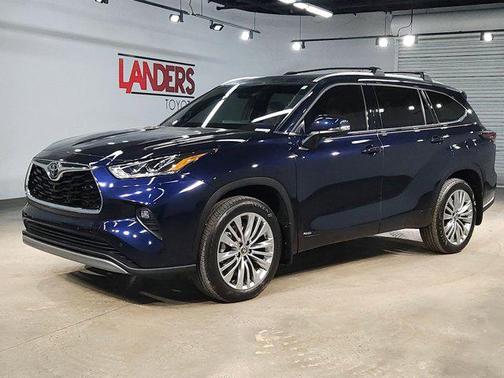 Blueprint 2025 Toyota Highlander Hybrid Platinum