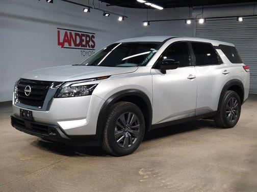 Brilliant Silver Metallic 2023 Nissan Pathfinder S FWD