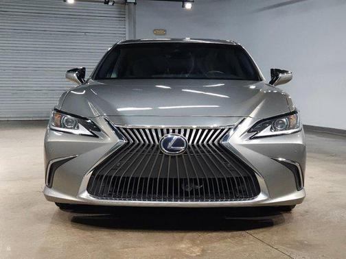 2021 Lexus ES 300h Base