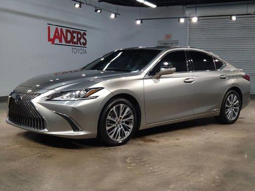 2021 Lexus ES 300h Base