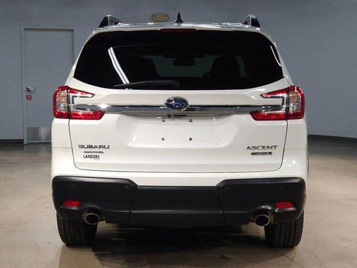 Crystal White Pearl 2024 Subaru Ascent Touring 7-Passenger