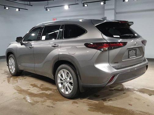 2026 Toyota Highlander Hybrid Limited
