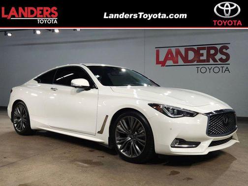 2022 INFINITI Q60 LUXE