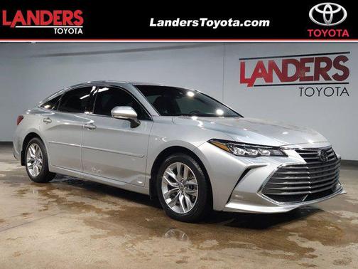 2022 Toyota Avalon XLE