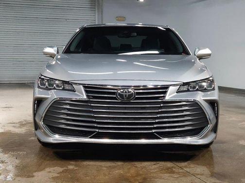 2022 Toyota Avalon XLE
