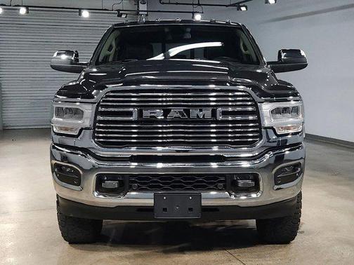2022 RAM 2500 Laramie Crew Cab 4x4 6'4' Box