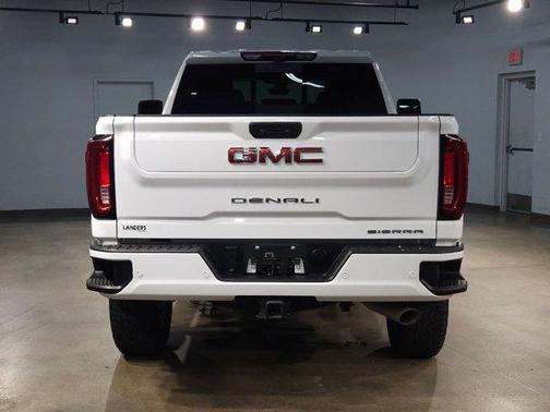 2023 GMC Sierra 2500 Denali