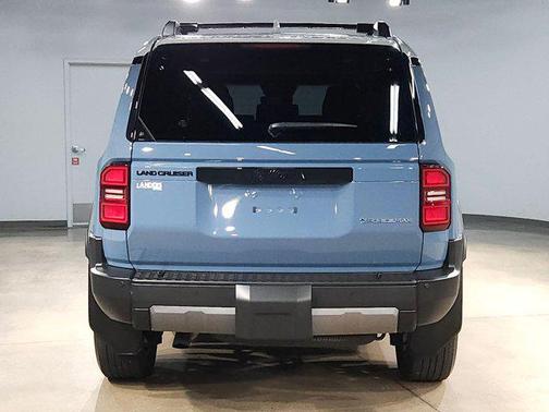 Heritage Blue/Gray Scape 2025 Toyota Land Cruiser Base
