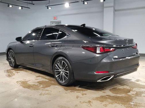 2025 Lexus ES 350 Base