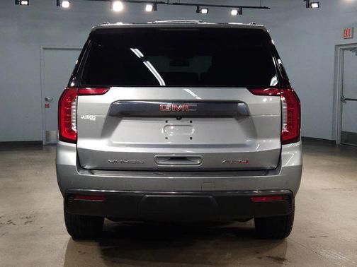 2023 GMC Yukon 4WD AT4