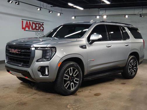 2023 GMC Yukon 4WD AT4