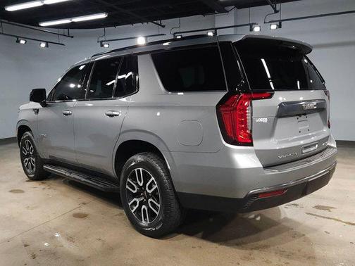 2023 GMC Yukon 4WD AT4