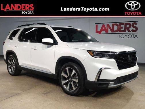 2024 Honda Pilot Touring 8-Passenger